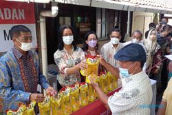Gelar Bazar Minyak Goreng, Harian Jogja-Sinar Mas Sediakan 3.000 Liter