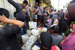 9.000 Liter Minyak Goreng Curah Murah Diguyur Ke 2 Pasar Di Kota Solo