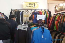 Mendag: Pakaian Thrift Ada Jamur, Pembeli Tak Kehilangan Akal
