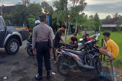 Polisi di Karanganyar Bubarkan ABG Nongkrong di Jalan, Mau Balap Liar?