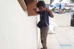 Bagas Bocah Pencari Rongsok di Pasar Klewer Solo Ternyata Anak Yatim