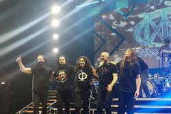 Dream Theater Akan Konser di Kota Solo, Ini 2 Lagu Kesukaan Gibran