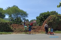 Dijebol Warga, Benteng Baluwarti Keraton Kartasura Berusia 300 Tahun