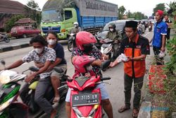 Komunitas Otomotif KIPS Bagi Sedekah Takjil Serentak di 3 Kabupaten