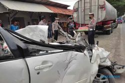 Kronologi Minibus Melaju 80 Km per Jam Tabrak Truk Tangki di Cirebon