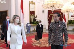 Mahasiswa Gelar Unjuk Rasa, Jokowi Terima Menlu Kanada di Istana