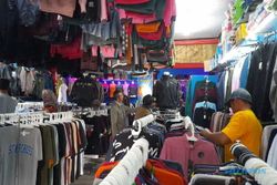 Jelang Lebaran, Pusat Perbelanjaan Busana di Boyolali Diserbu Pembeli