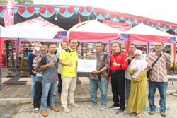 PKL Taman Kartini Sragen Dapat 15 Tenda, Pembeli Tak Bubar saat Hujan