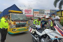 Truk Terabas Portal Underpass Makamhaji Terlacak, Polisi Beri Tilang