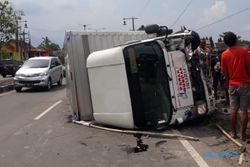 4 Kendaraan Kecelakaan di Jalan Solo-Jogja Picu Macet, Ini Kronologinya