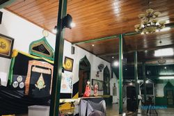 Indahnya Perpaduan Jawa-Jepang di Wayang Beber Masjid Al Wustho Solo