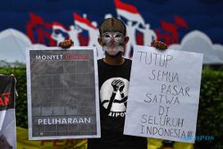 Tolak Perdagangan Monyet, Aktivis Aksi Damai di KLHK Jakarta