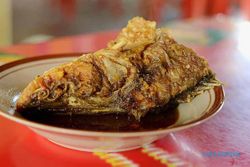 Pedasnya Nagih, Warung Makan Mangut Beong Magelang Ini Paling Legend