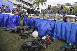 TNI AL Gagalkan Penyelundupan Kokain Seberat 179 Kg di Selat Sunda