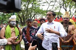 Ini Momen Presiden Jokowi Lepas Masker saat Bertemu Warga Solo
