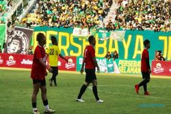 Duet Gibran-Eri Cahyadi Hajar Bonek Skuad 3-0 di GBT Surabaya