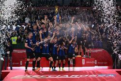 Brace Perisic Bawa Inter Milan Juara Coppa Italia
