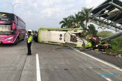 13 Korban Meninggal, Begini Kronologi Kecelakaan Bus di Tol Surabaya