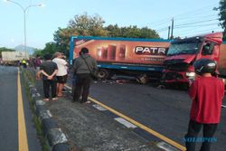 Polisi Ungkap Penyebab Kecelakaan 2 Truk di Jl. Solo-Semarang Boyolali