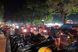 Kerumunan Warga di Alun-alun Klaten Dibubarkan Polisi, Ada Apa?