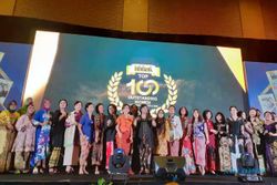100 Wanita Hebat Terima Penghargaan Bergengsi Dari Infobank Media Group