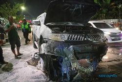 Kecelakaan, Mobil Pajero dan Motor Beat Terbakar di Solo Baru Sukoharjo