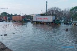 Hadeh! Banjir Rob Kembali Terjang Kawasan Pelabuhan Semarang