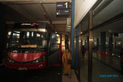 Perbandingan Naik Bus Solo-Jogja Versus KRL: Cerita Pengalaman Langsung