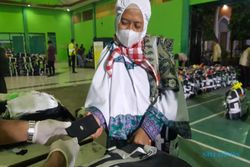 Waduh, Petugas Haji Temukan Barang Terlarang di Tas Milik Calhaj
