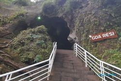 Wisata Goa Resi Wonogiri Berlatar Gunung Lawu Buka Sampai Malam, Mau?