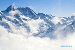 Sering Dikencingi, Gunung Everest Mencair