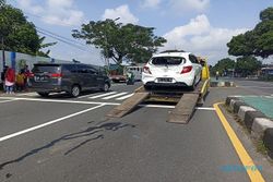 1 Mobil Remuk, Ini Kronologi Kecelakaan Karambol di Jalan Solo-Jogja