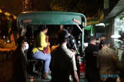 Lagi Gituan di Jalan, PSK di TI Semarang Kepergok Satpol PP