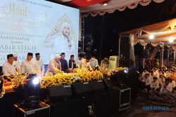 Ribuan Warga Hadiri Selawatan Habib Syech di Karanganyar