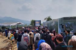 Prosesi Pemakaman Putra Ridwan Kamil Berakhir, Warga Serbu Pusara Eril