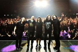 7 Larangan Penonton di Konser Dream Theater di Solo Nanti Malam