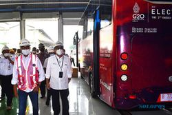 Kunjungi Inka Madiun, Menhub Tinjau Produksi Bus Listrik untuk KTT G20