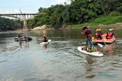 Napak Tilas Peradaban Sungai Lewat Ekspedisi Bengawan Solo