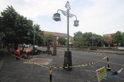 Penataan Koridor Ngarsopuro-Gatsu Dimulai, Paving Pedestrian Dibongkar