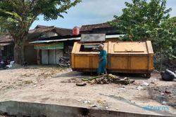 Overload, Pemkab Karanganyar Larang Warga Buang Sampah di TPS Pasar