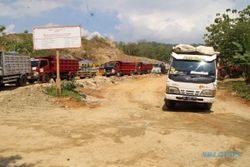 Bupati Klaten Minta PT JMM Taati Kesepakatan Pengangkutan Tanah Uruk Tol