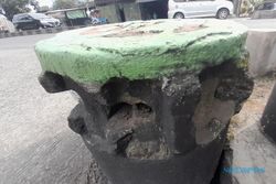Teronggok di Tepi Jalan Solo, Batu Ini Diyakini Penggiling Tebu Abad 19