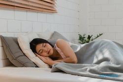 Penelitian Ungkap Sering Tidur Siang Perbesar Risiko Kena Stroke