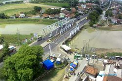 Banyak Diprotes Gegara Macet, Perbaikan Jembatan Wonokerto Demak akan Dikebut