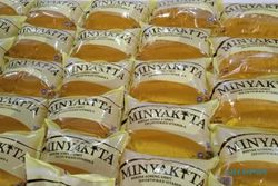 Pembelian MinyaKita di Sukoharjo Belum Pakai KTP, Harga Tembus Rp18.000/liter