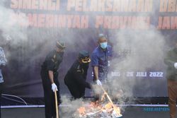 Wow! Rokok Ilegal Rp11,54 M Dimusnahkan di Kantor Gubernur Jateng