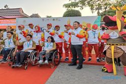 Meriah, Kebo Kinul Sambut Kirab Obor Api ASEAN Para Games di Sukoharjo