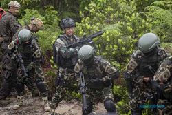 Panglima TNI Ikuti Latihan Pendaratan Bersama Marinir TNI AL dan AS