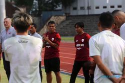 Careteker Pelatih Rasiman Pimpin Latihan Persis Solo Jelang Lawan Madura United