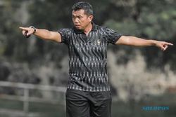 Persis Solo Siap Pertahankan Coach Rasiman hingga Pekan Depan